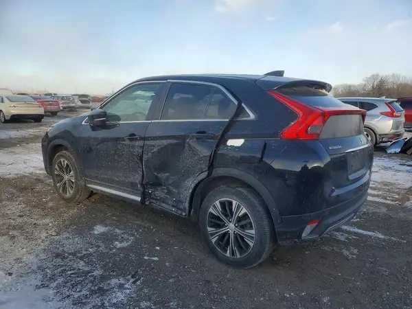 JA4AT5AA0KZ021505 2019 MITSUBISHI ECLIPSE CROSS - Image 2