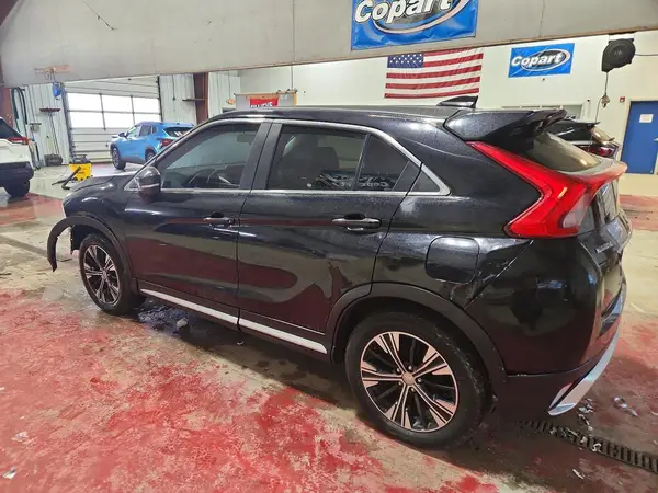 JA4AT5AA0KZ023772 2019 MITSUBISHI ECLIPSE CROSS - Image 2