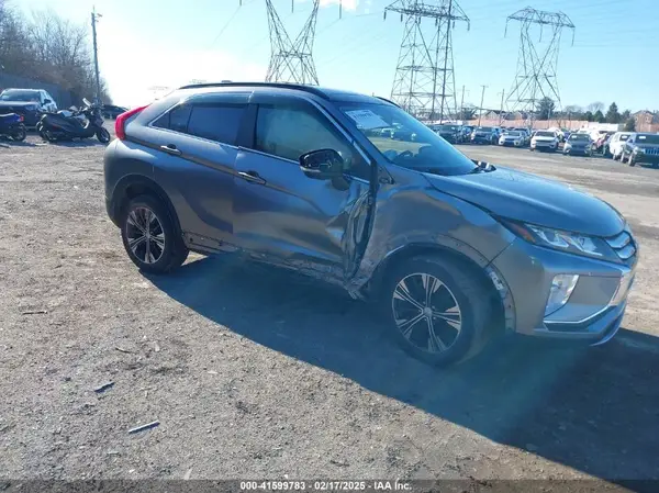JA4AT5AA0KZ051751 2019 MITSUBISHI ECLIPSE CROSS - Image 1