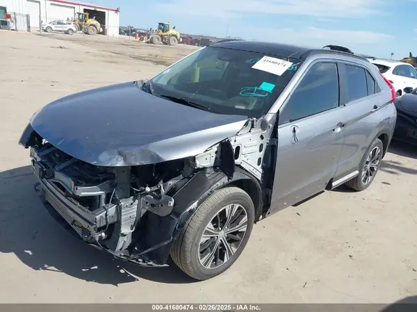 JA4AT5AA0KZ052429 2019 MITSUBISHI ECLIPSE CROSS - Image 2