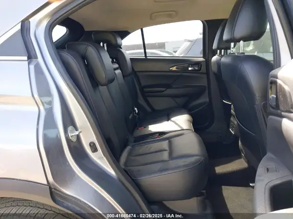 JA4AT5AA0KZ052429 2019 MITSUBISHI ECLIPSE CROSS - Image 8