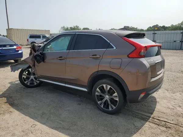 JA4AT5AA0LZ002454 2020 MITSUBISHI ECLIPSE CROSS - Image 2