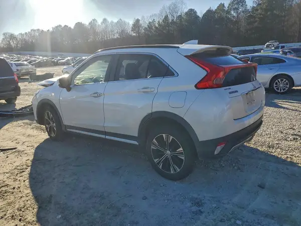 JA4AT5AA1JZ042376 2018 MITSUBISHI ECLIPSE CROSS - Image 2