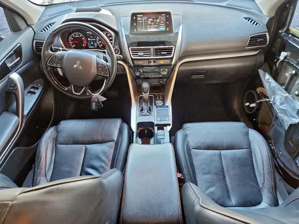 JA4AT5AA1JZ045133 2018 MITSUBISHI ECLIPSE CROSS - Image 8