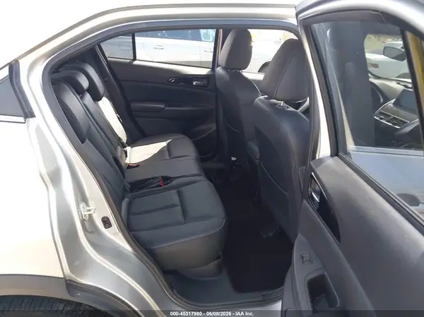JA4AT5AA1JZ046072 2018 MITSUBISHI ECLIPSE CROSS - Image 8