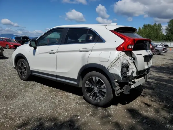 JA4AT5AA1JZ048291 2018 MITSUBISHI ECLIPSE CROSS - Image 2