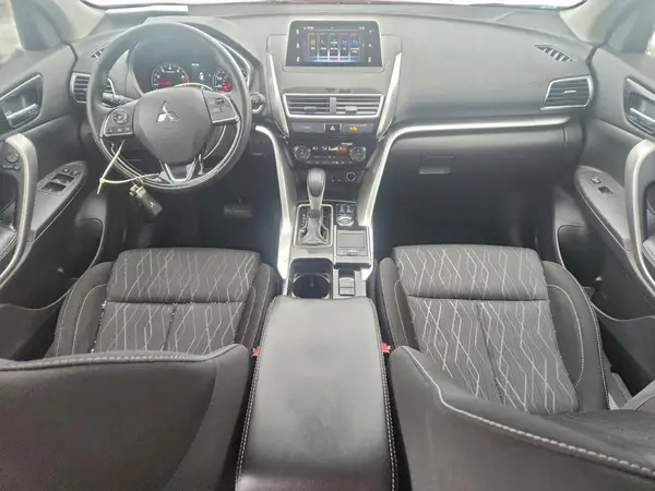 JA4AT5AA1JZ056830 2018 MITSUBISHI ECLIPSE CROSS - Image 8