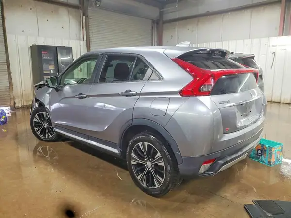 JA4AT5AA1JZ062417 2018 MITSUBISHI ECLIPSE CROSS - Image 2