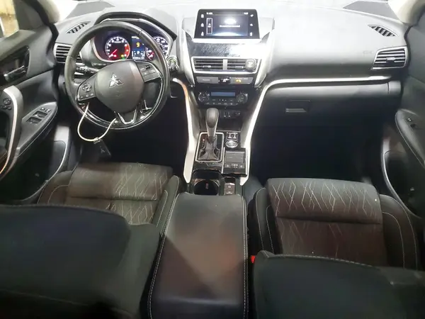 JA4AT5AA1JZ062417 2018 MITSUBISHI ECLIPSE CROSS - Image 8