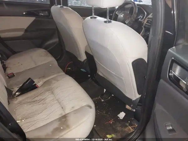 JA4AT5AA1JZ064135 2018 MITSUBISHI ECLIPSE CROSS - Image 8