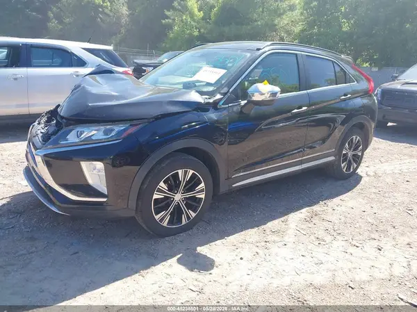 JA4AT5AA1JZ064748 2018 MITSUBISHI ECLIPSE CROSS - Image 2