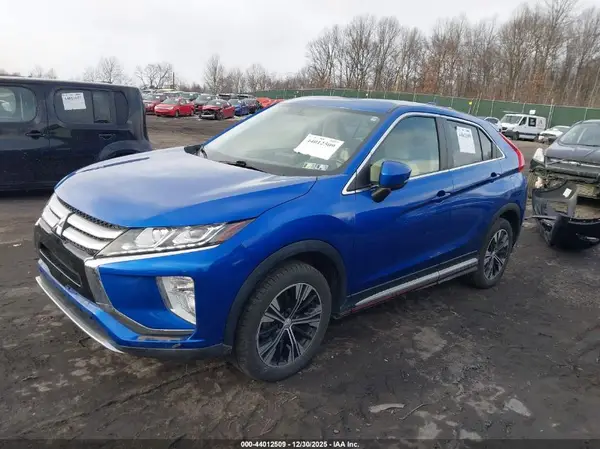 JA4AT5AA1JZ069514 2018 MITSUBISHI ECLIPSE CROSS - Image 2