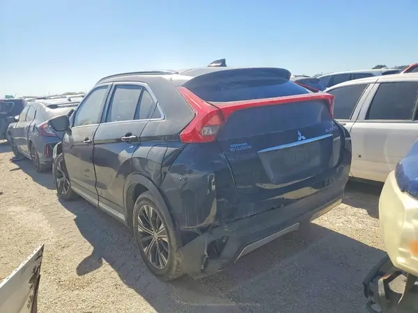 JA4AT5AA1KZ000551 2019 MITSUBISHI ECLIPSE CROSS - Image 2