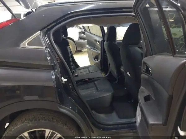 JA4AT5AA1LZ000440 2020 MITSUBISHI ECLIPSE CROSS - Image 8