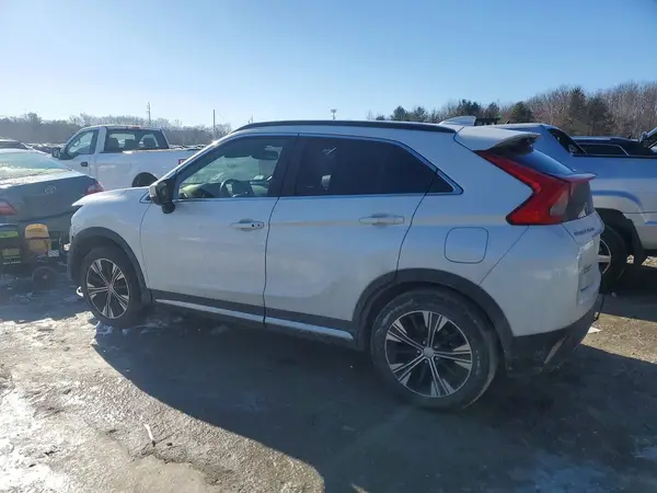 JA4AT5AA1LZ002785 2020 MITSUBISHI ECLIPSE CROSS - Image 2