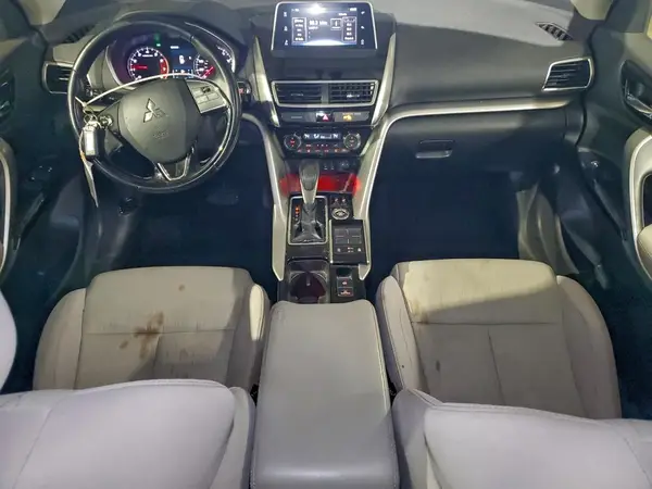 JA4AT5AA2JZ046405 2018 MITSUBISHI ECLIPSE CROSS - Image 8