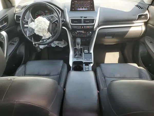 JA4AT5AA2JZ047683 2018 MITSUBISHI ECLIPSE CROSS - Image 8
