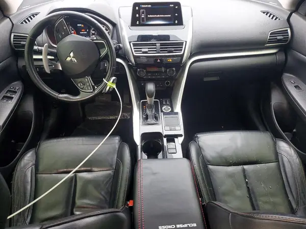 JA4AT5AA2JZ065360 2018 MITSUBISHI ECLIPSE CROSS - Image 8