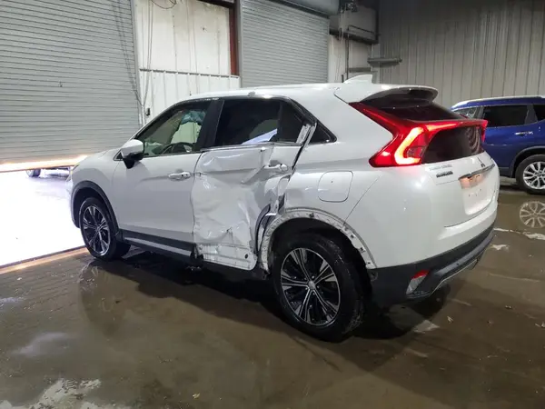 JA4AT5AA2JZ067111 2018 MITSUBISHI ECLIPSE CROSS - Image 2