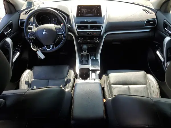 JA4AT5AA2JZ068565 2018 MITSUBISHI ECLIPSE CROSS - Image 8