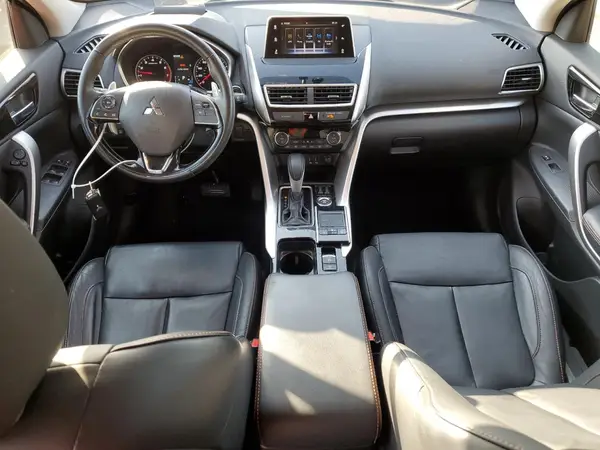 JA4AT5AA2JZ068789 2018 MITSUBISHI ECLIPSE CROSS - Image 8