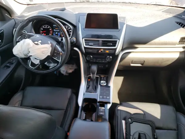 JA4AT5AA2KZ019433 2019 MITSUBISHI ECLIPSE CROSS - Image 8