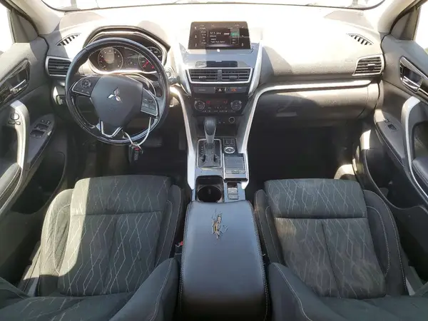 JA4AT5AA2LZ007042 2020 MITSUBISHI ECLIPSE CROSS - Image 8