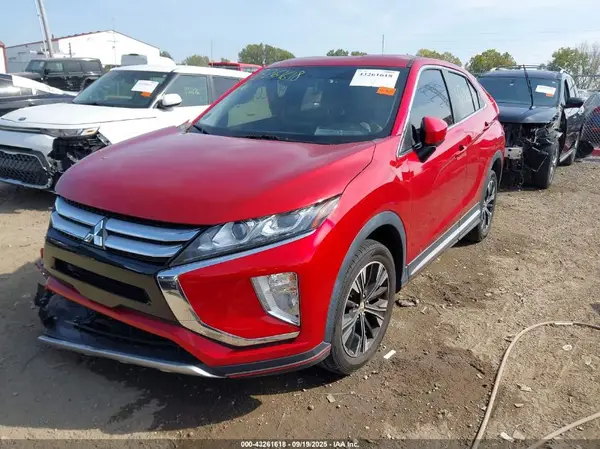 JA4AT5AA3JZ037647 2018 MITSUBISHI ECLIPSE CROSS - Image 2