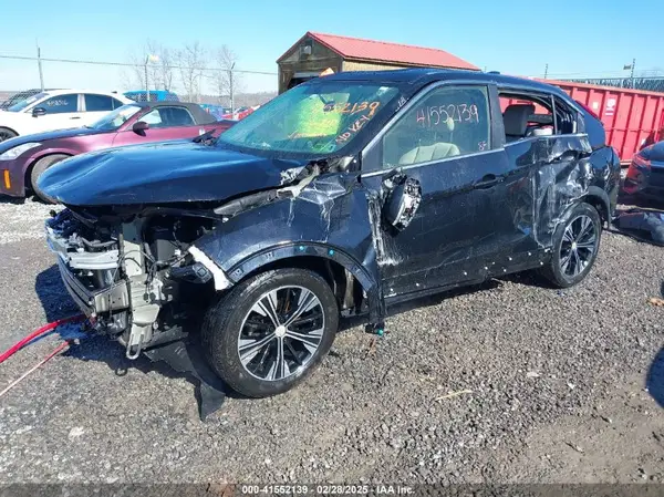 JA4AT5AA3JZ038541 2018 MITSUBISHI ECLIPSE CROSS - Image 2