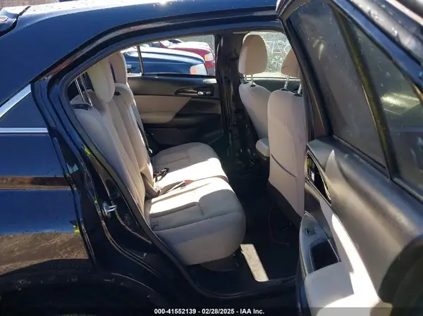 JA4AT5AA3JZ038541 2018 MITSUBISHI ECLIPSE CROSS - Image 8