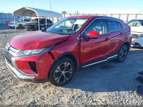 JA4AT5AA3JZ042055 2018 MITSUBISHI ECLIPSE CROSS - Image 2