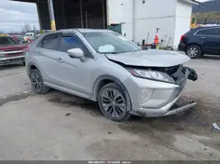 JA4AT5AA3JZ046980 2018 MITSUBISHI ECLIPSE CROSS
