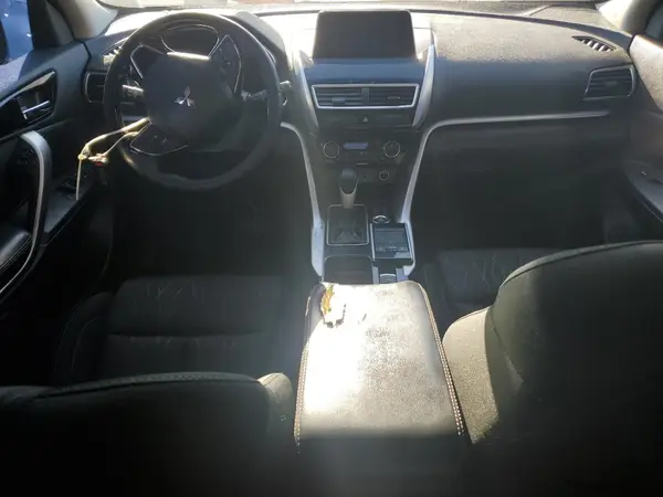 JA4AT5AA3JZ062225 2018 MITSUBISHI ECLIPSE CROSS - Image 8