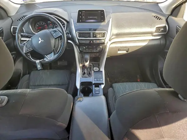 JA4AT5AA3JZ068476 2018 MITSUBISHI ECLIPSE CROSS - Image 8