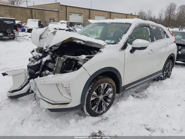 JA4AT5AA3KZ001779 2019 MITSUBISHI ECLIPSE CROSS - Image 2