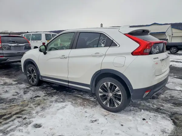 JA4AT5AA3KZ001894 2019 MITSUBISHI ECLIPSE CROSS - Image 2
