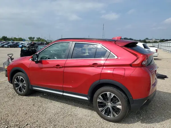 JA4AT5AA4JZ045739 2018 MITSUBISHI ECLIPSE CROSS - Image 2
