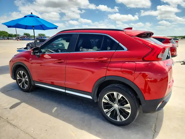 JA4AT5AA4JZ068342 2018 MITSUBISHI ECLIPSE CROSS - Image 2