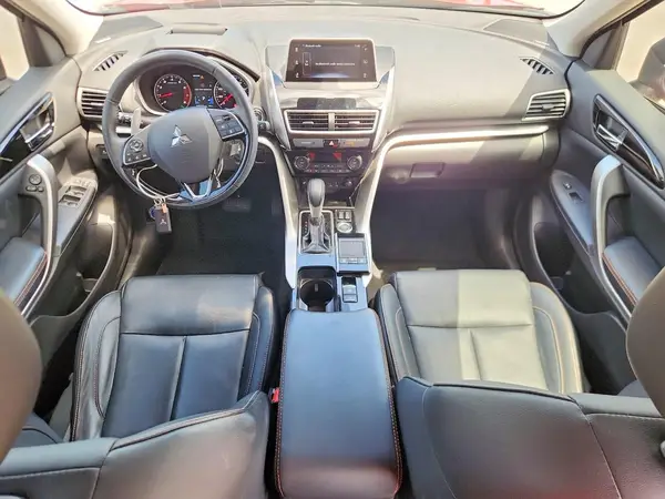 JA4AT5AA4JZ068342 2018 MITSUBISHI ECLIPSE CROSS - Image 8