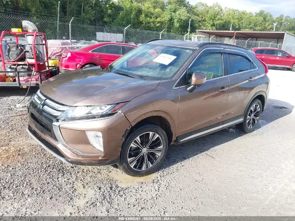 JA4AT5AA4KZ001905 2019 MITSUBISHI ECLIPSE CROSS - Image 2