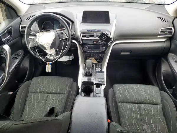 JA4AT5AA4KZ003895 2019 MITSUBISHI ECLIPSE CROSS - Image 8