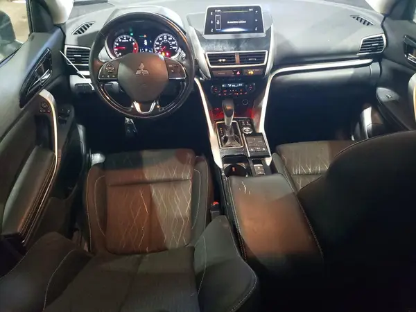 JA4AT5AA4KZ019904 2019 MITSUBISHI ECLIPSE CROSS - Image 8