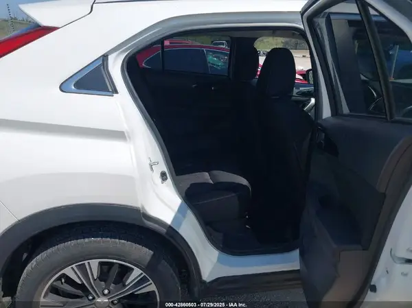 JA4AT5AA4KZ051655 2019 MITSUBISHI ECLIPSE CROSS - Image 8