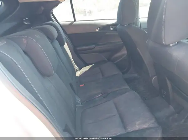JA4AT5AA4LZ016647 2020 MITSUBISHI ECLIPSE CROSS - Image 8