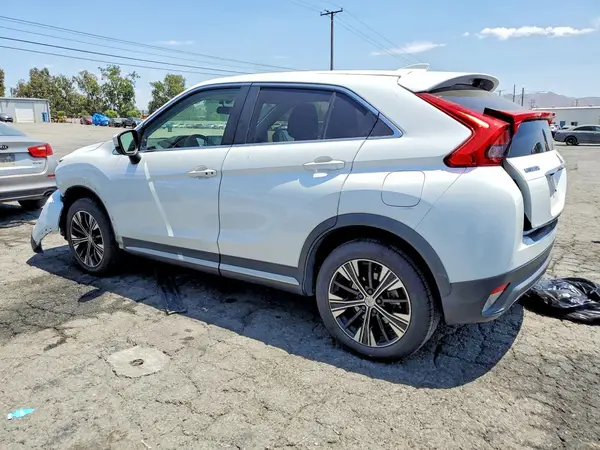JA4AT5AA5JZ037388 2018 MITSUBISHI ECLIPSE CROSS - Image 2