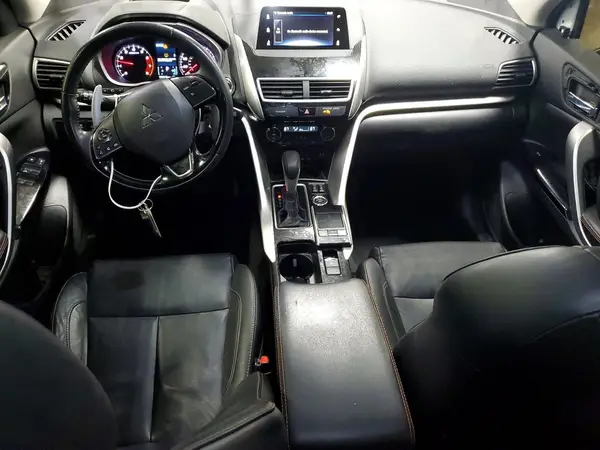 JA4AT5AA5JZ046432 2018 MITSUBISHI ECLIPSE CROSS - Image 8