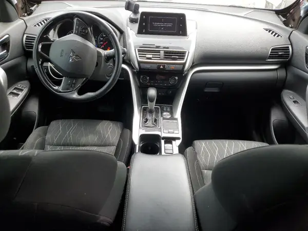 JA4AT5AA5JZ050853 2018 MITSUBISHI ECLIPSE CROSS - Image 8