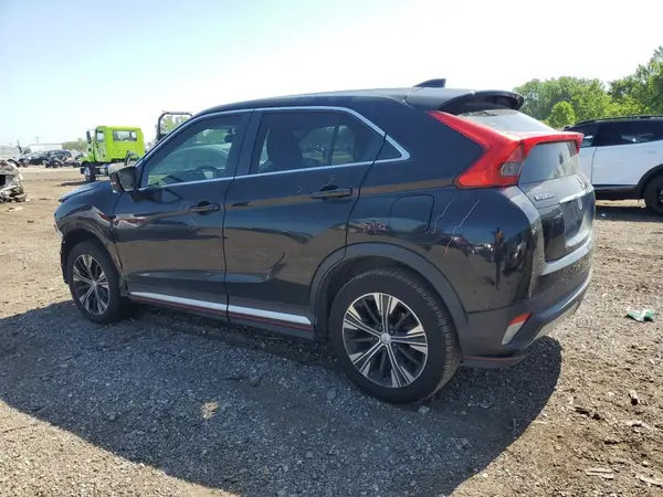 JA4AT5AA5JZ062825 2018 MITSUBISHI ECLIPSE CROSS - Image 2