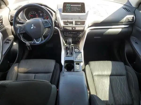 JA4AT5AA5JZ062825 2018 MITSUBISHI ECLIPSE CROSS - Image 8