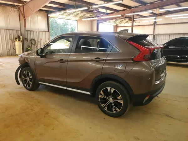 JA4AT5AA5JZ065627 2018 MITSUBISHI ECLIPSE CROSS - Image 2